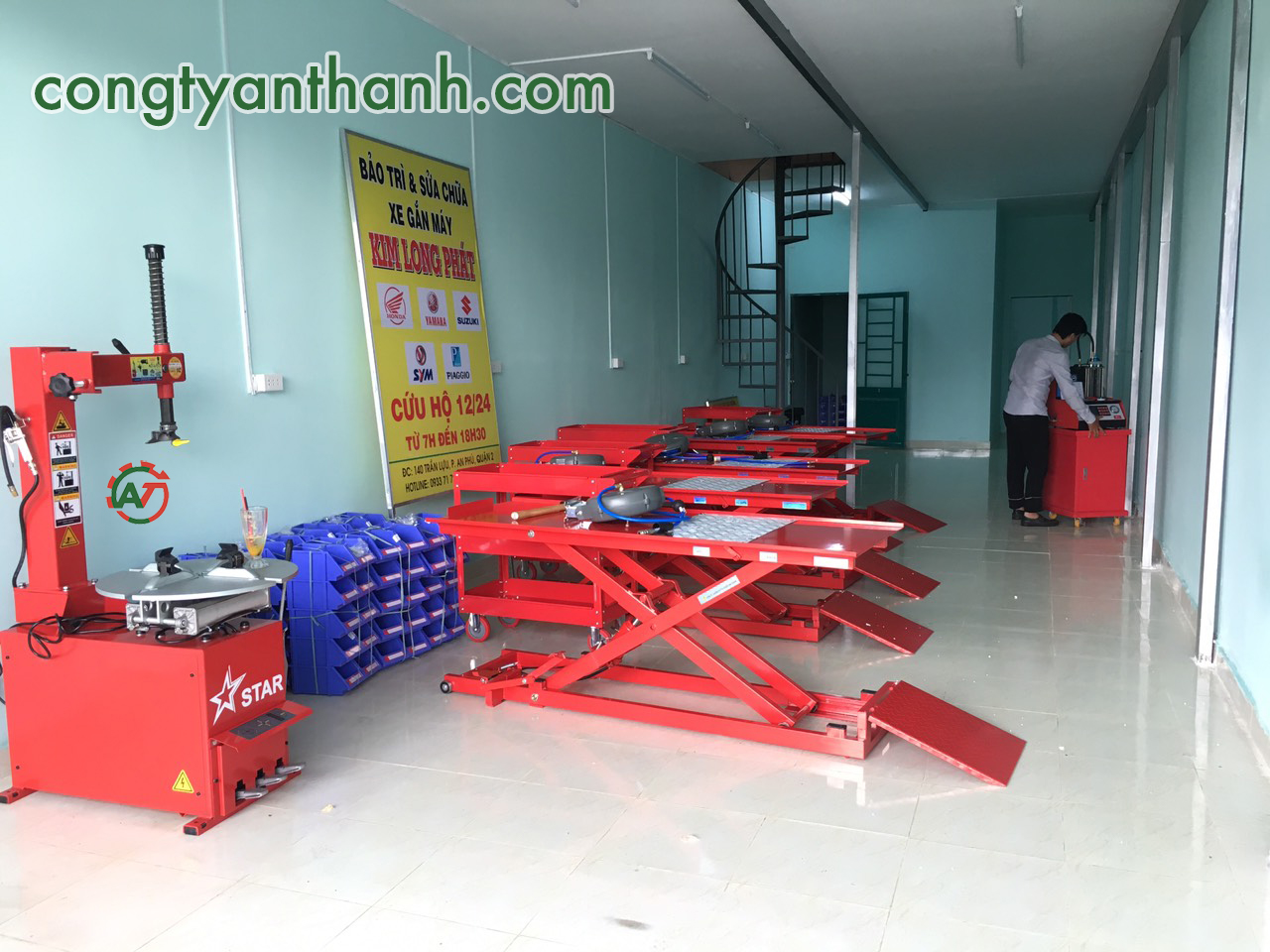 Bàn nâng xe máy - Thiết bị chuyên dụng không thể thiếu của người thợ chuyên nghiệp