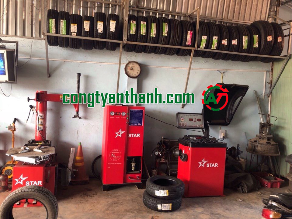 Bàn giao và lắp đặt máy cân bằng vỏ xe cho khách hàng